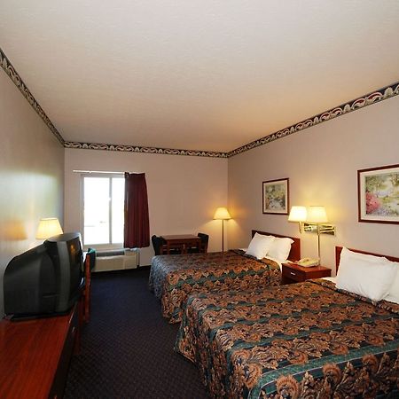 Springfield Inn Ky Room photo